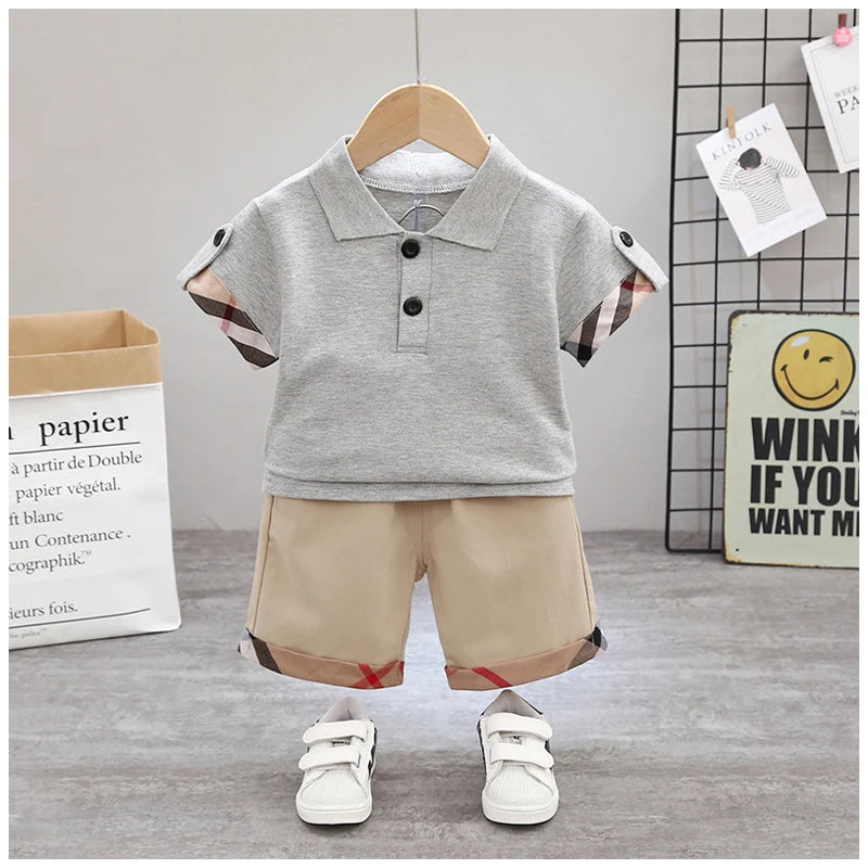 Verschiedene Sets für Babys – Bequemes T-Shirt & Shorts aus Baumwolle