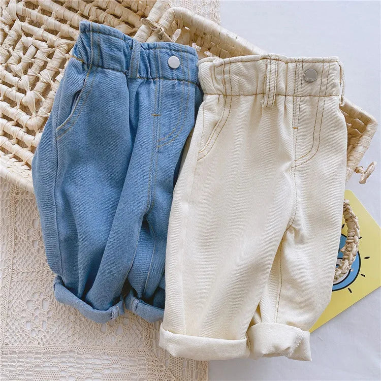 Jeans für Babys – Hohe Taille für warme Herbst-Winter-Tage