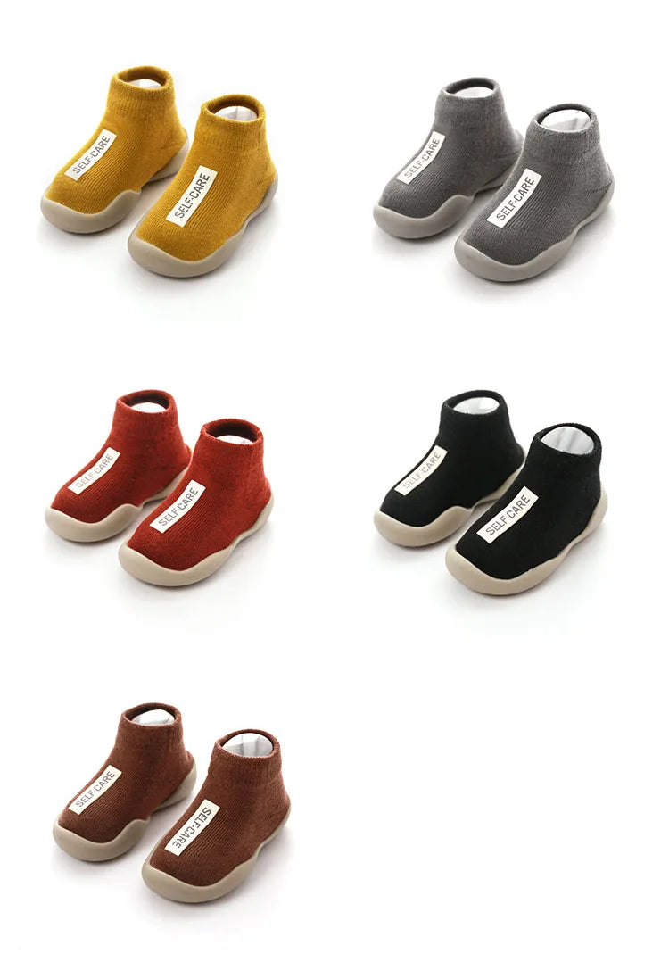 Bequeme Babyschuhe – Lauflernschuhe für Kleinkinder mit weicher, rutschfester Sohle