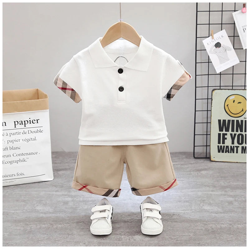 Verschiedene Sets für Babys – Bequemes T-Shirt & Shorts aus Baumwolle