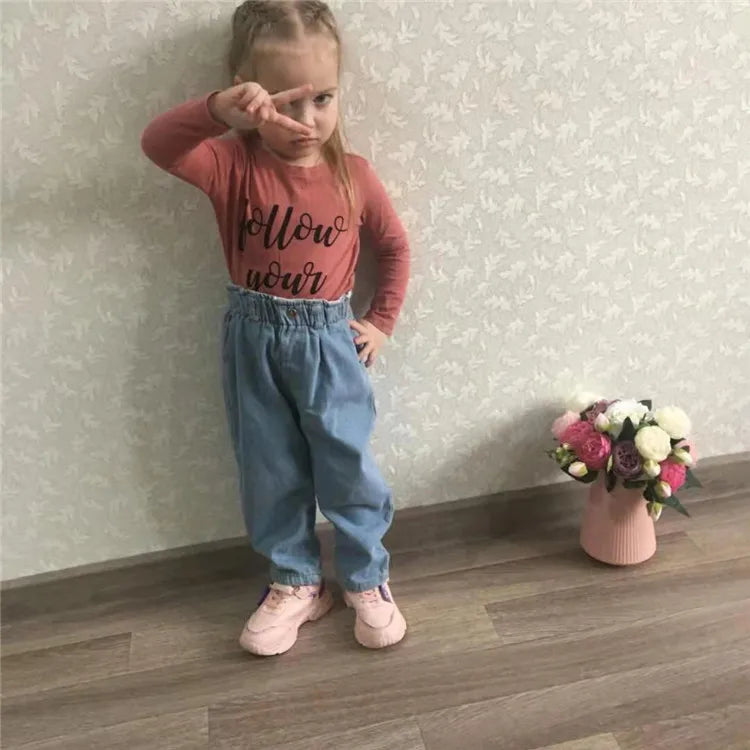 Jeans für Babys – Hohe Taille für warme Herbst-Winter-Tage