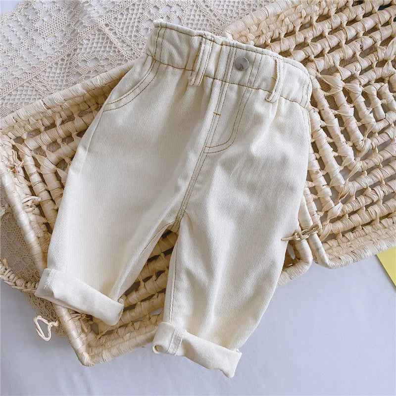 Jeans für Babys – Hohe Taille für warme Herbst-Winter-Tage