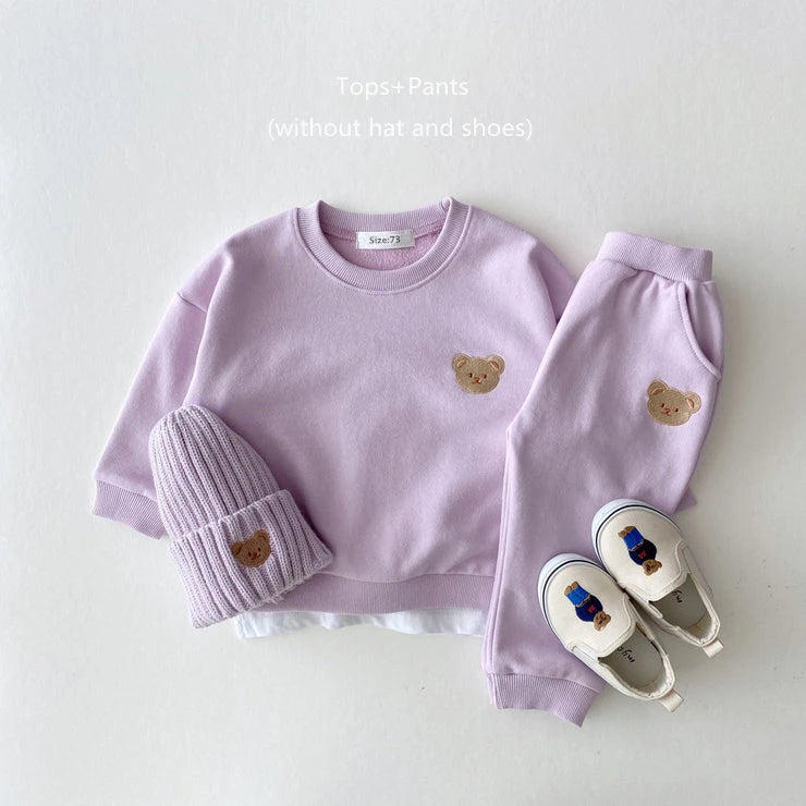 Herbstlicher Kinder-Sportanzug – Lässiges Set aus Baumwolle mit Bären-Motiv ( ohne Mütze & ohne Schuhe )