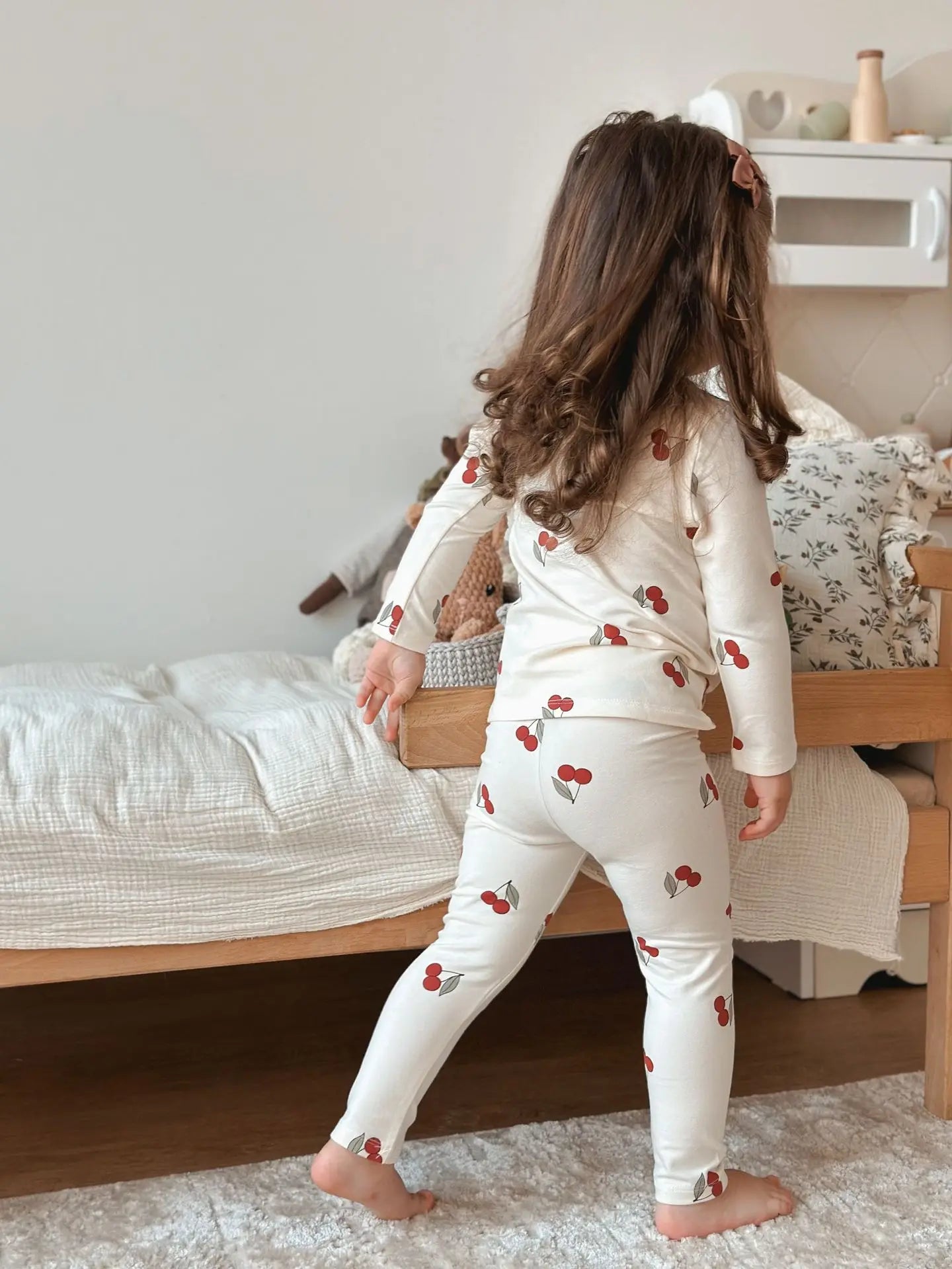 Kinder-Pyjama-Set – Weiche Homewear aus Baumwolle mit Früchte-Print