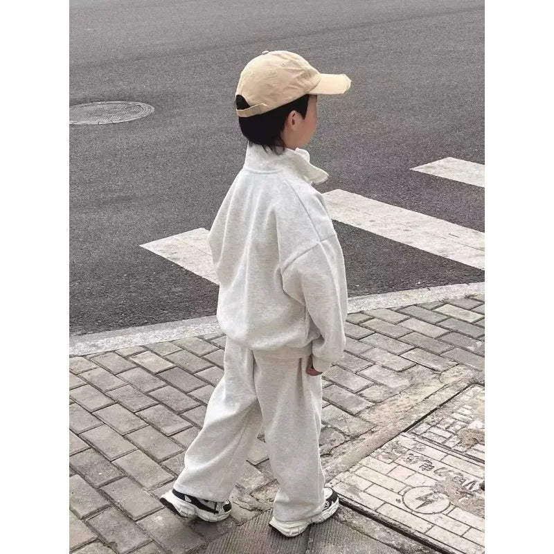 Kinder Sport- und Freizeit-Anzug Set für Jungen – 2-teiliges bequemes Baumwolloutfit mit Stehkragen, Tops und Hosen, perfekt für Frühling und Herbst, 1-5 Jahre