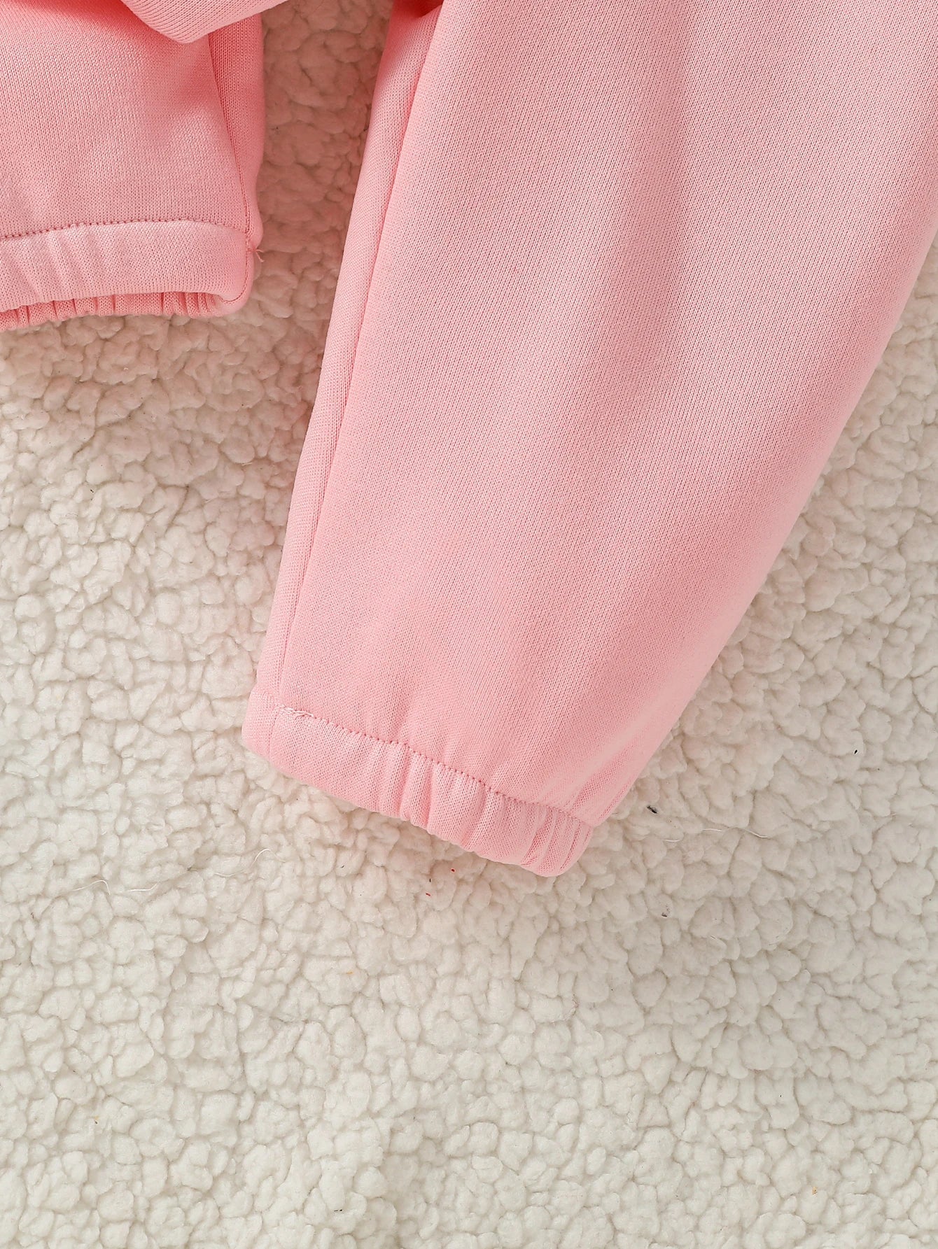 Produktbezeichnung Mädchen 2-teiliges Fleece-Set – Winter-Trainingsanzug mit Rollkragen und Hose