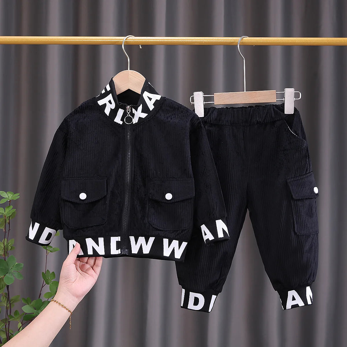 Cord-Set für Baby Jungen & Mädchen – Lässiges Zweiteiler-Outfit