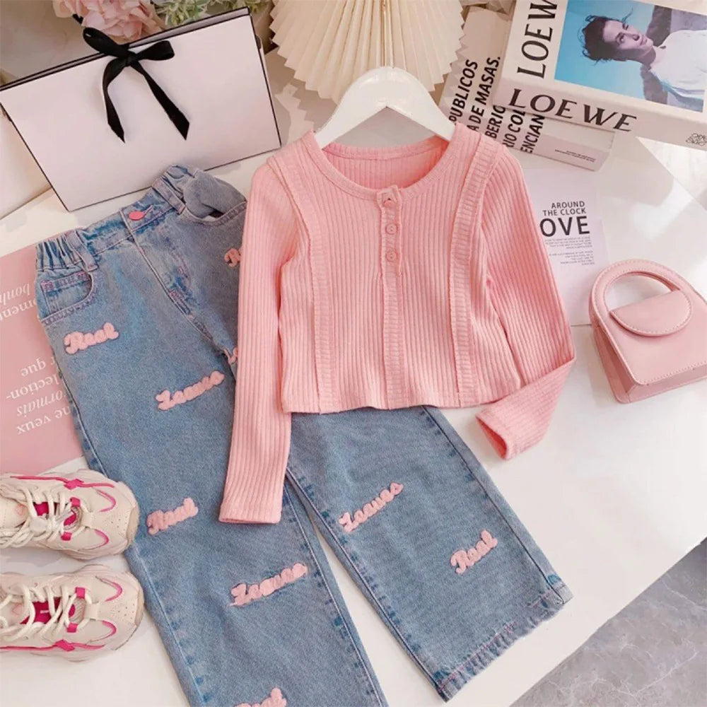 Stylisches Jeans-Set für Kinder – Lässiges Mode-Outfit für Herbst