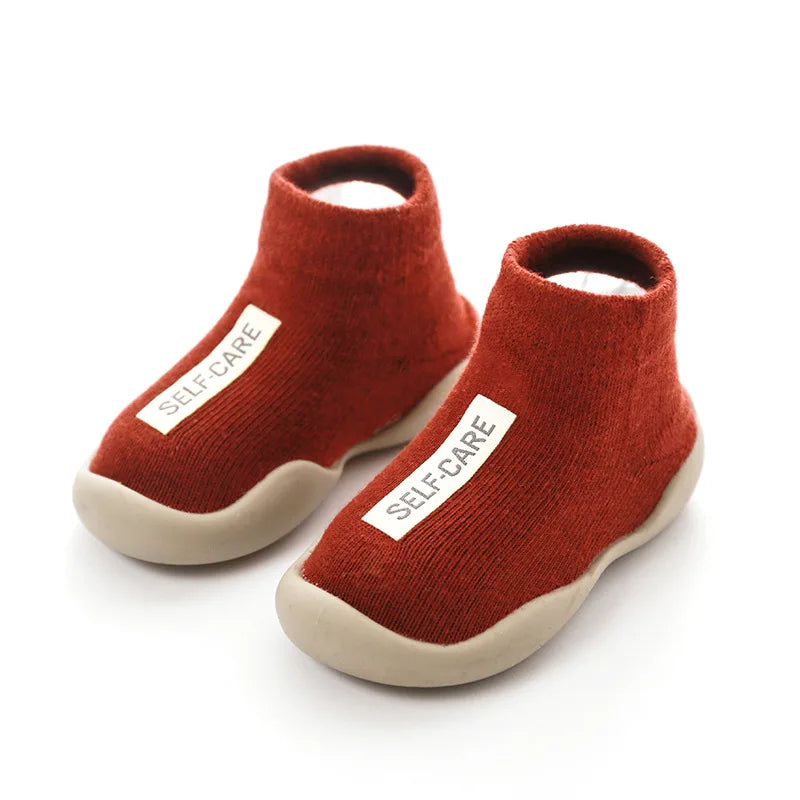 Bequeme Babyschuhe – Lauflernschuhe für Kleinkinder mit weicher, rutschfester Sohle