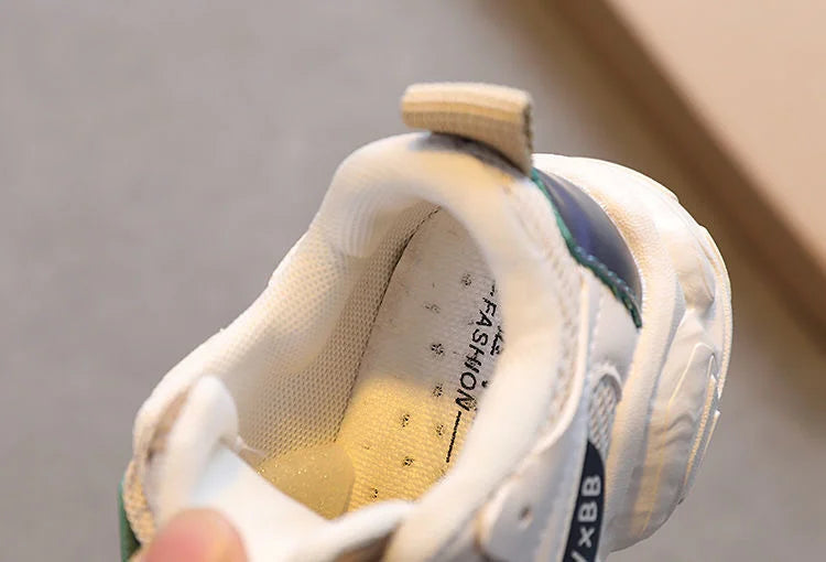 Freizeitschuhe für Kinder – Atmungsaktive Turnschuhe mit Anti-Rutsch-Sohle