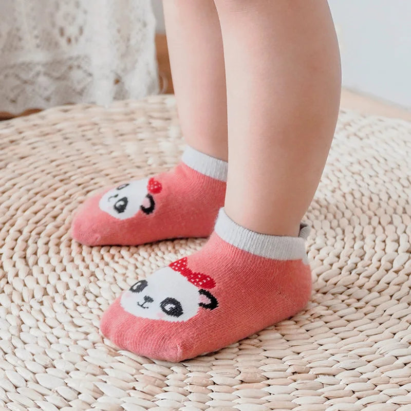 Niedliche Baumwollsocken für Kinder – 6 Paar mit süßem Tier-Design für kleine Füße!