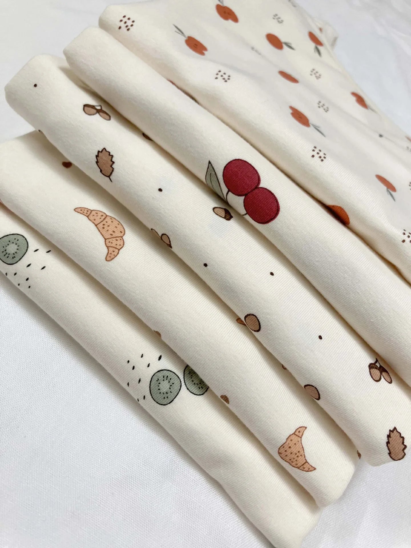 Kinder-Pyjama-Set – Weiche Homewear aus Baumwolle mit Früchte-Print