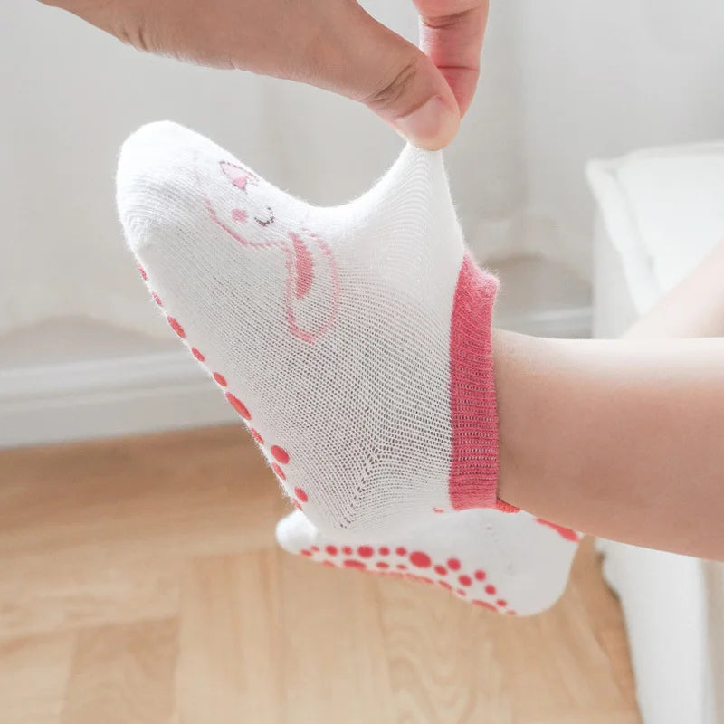 Niedliche Baumwollsocken für Kinder – 6 Paar mit süßem Tier-Design für kleine Füße!
