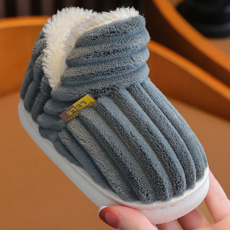 Warme Plüsch-Hausschuhe – Gemütliche Schuhe mit weicher Sohle für Kinder