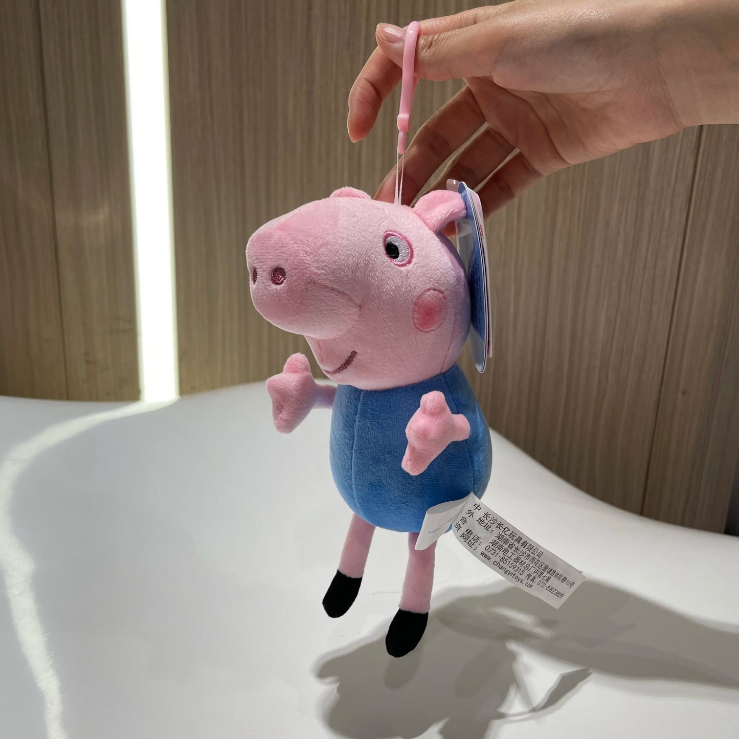 Peppa Pig Plüschpuppe (19 cm) – Weiche Kinder Plüschfigur mit Peppa, George, Suzy & Co.