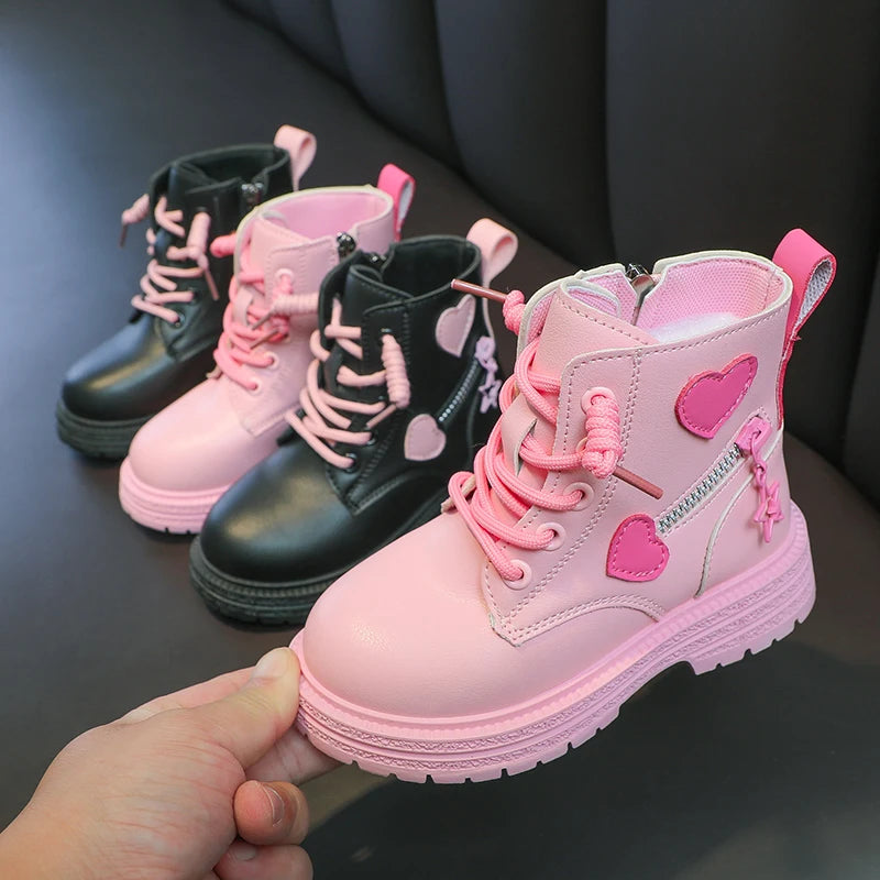 Mädchenstiefel, modische Gummistiefel für Kinder, cooles MädcModische Mädchen-Stiefel – Rosa Gummistiefel mit Herz-Designen, Herbst und Winter, Baumwolle, weiche Sohle, Rosa mit Liebe, seitlicher Reißverschluss, Prinzessin, runde Zehenpartie, PU