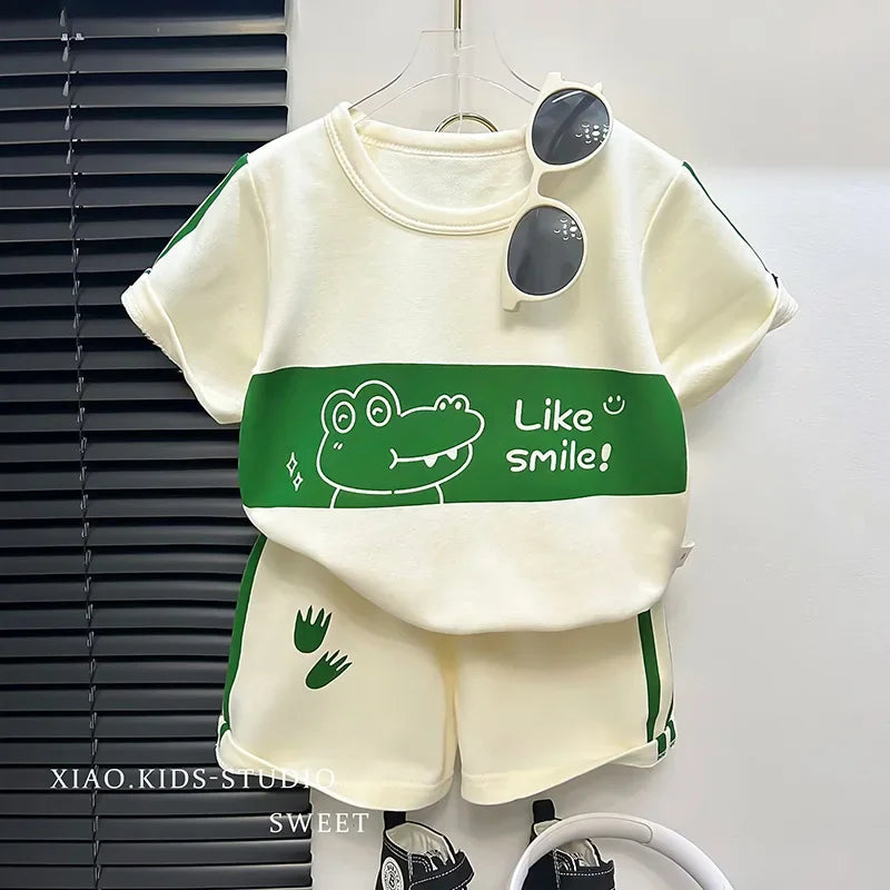 Gestreiftes Sommer-Set für Kinder – Kurzarm-Shirt & Shorts