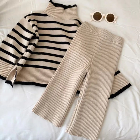 Mädchen-Herbst- und Winter-Set 2025 – Stilvoller Strickpullover mit hohem Kragen und weiten Beinen, zweiter Teil mit Hose, modisches Baby-Outfit für kalte Tage