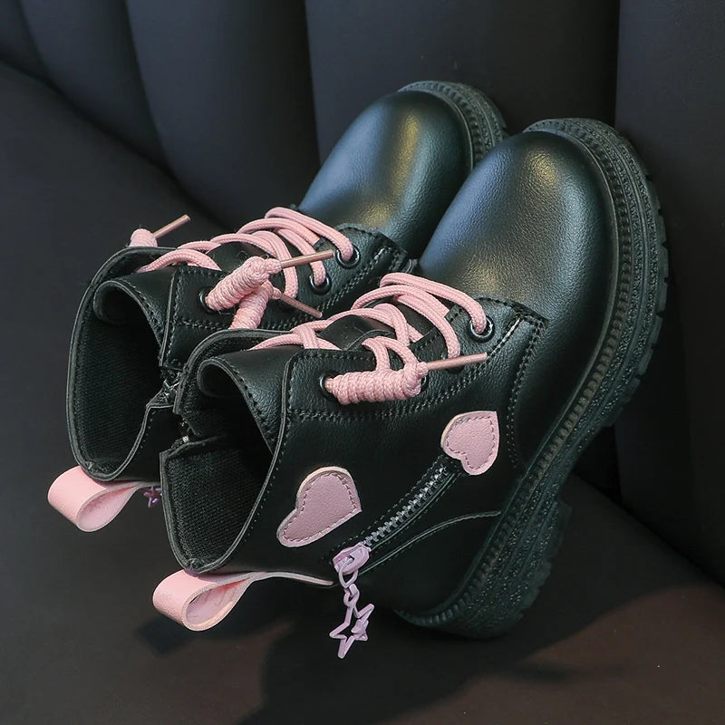 Mädchenstiefel, modische Gummistiefel für Kinder, cooles MädcModische Mädchen-Stiefel – Rosa Gummistiefel mit Herz-Designen, Herbst und Winter, Baumwolle, weiche Sohle, Rosa mit Liebe, seitlicher Reißverschluss, Prinzessin, runde Zehenpartie, PU