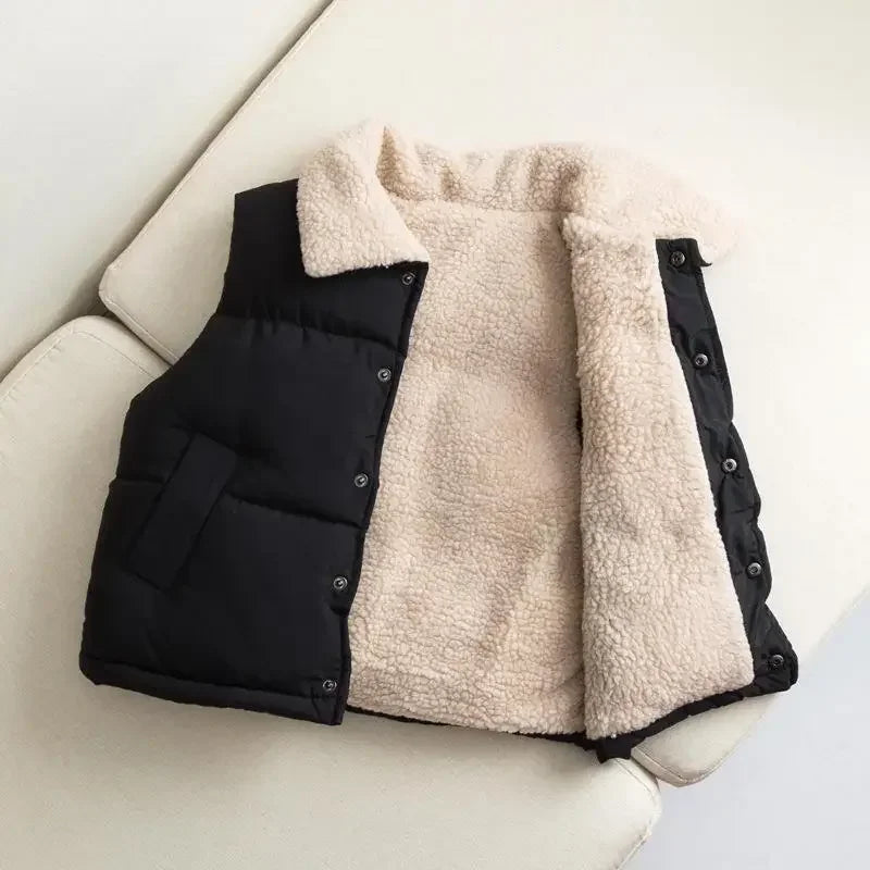 Warme Weste für Jungen & Mädchen – Ärmellose Jacke mit Kapuze
