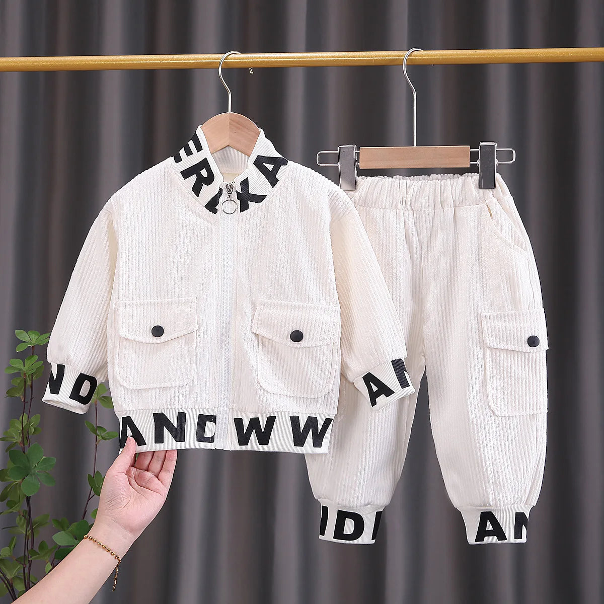 Cord-Set für Baby Jungen & Mädchen – Lässiges Zweiteiler-Outfit