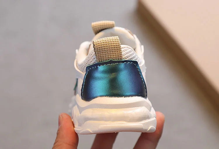 Freizeitschuhe für Kinder – Atmungsaktive Turnschuhe mit Anti-Rutsch-Sohle