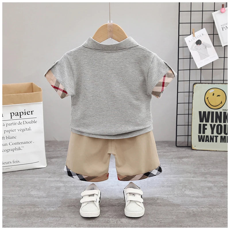 Verschiedene Sets für Babys – Bequemes T-Shirt & Shorts aus Baumwolle