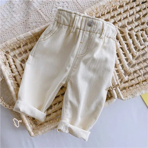 Jeans für Babys – Hohe Taille für warme Herbst-Winter-Tage