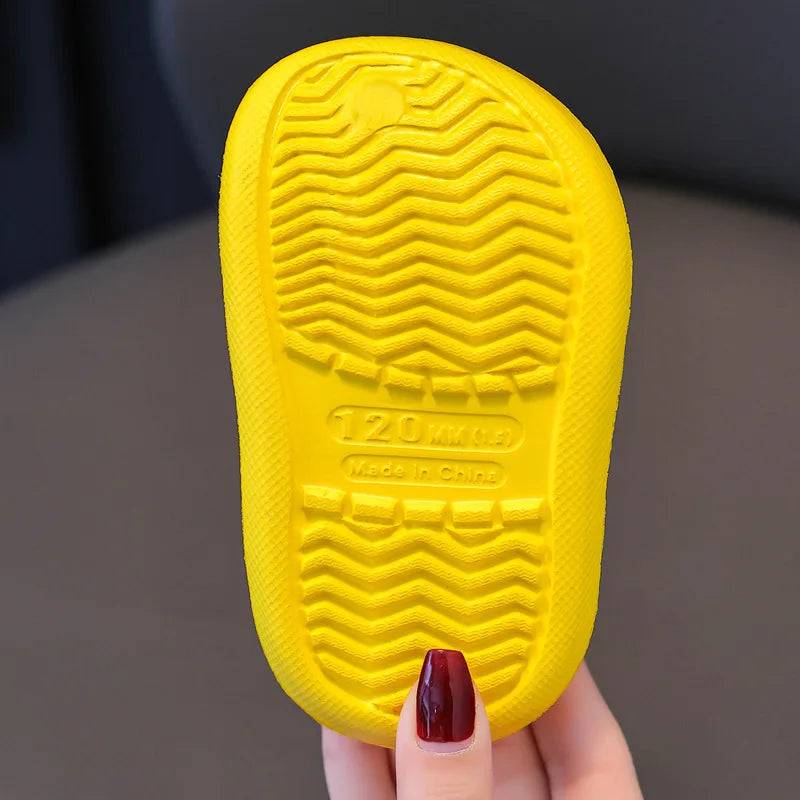 Dino Gartenschuhe / Badeschuhe für Kinder – Rutschfeste Hausschuhe