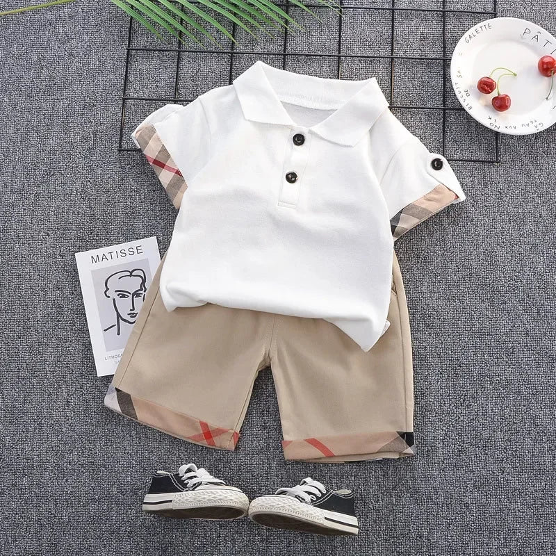Verschiedene Sets für Babys – Bequemes T-Shirt & Shorts aus Baumwolle