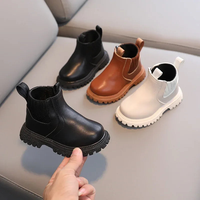 Kinder Boots – Modische & Rutschfeste Winterschuhe für Kinder