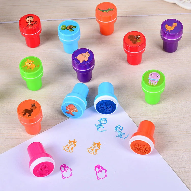 10 Stück bunte Kinder-Stempel – Kreatives Basteln, Malen & Dekorieren für kleine Künstler!