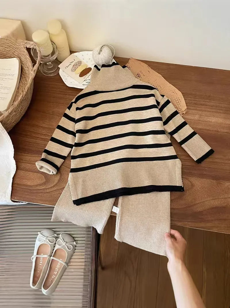 Mädchen-Herbst- und Winter-Set 2025 – Stilvoller Strickpullover mit hohem Kragen und weiten Beinen, zweiter Teil mit Hose, modisches Baby-Outfit für kalte Tage