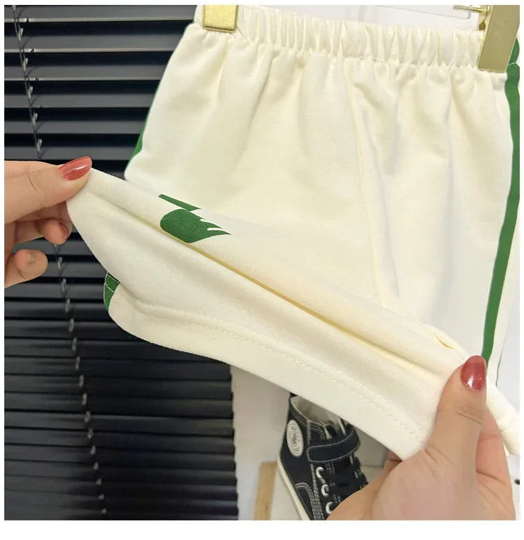 Gestreiftes Sommer-Set für Kinder – Kurzarm-Shirt & Shorts