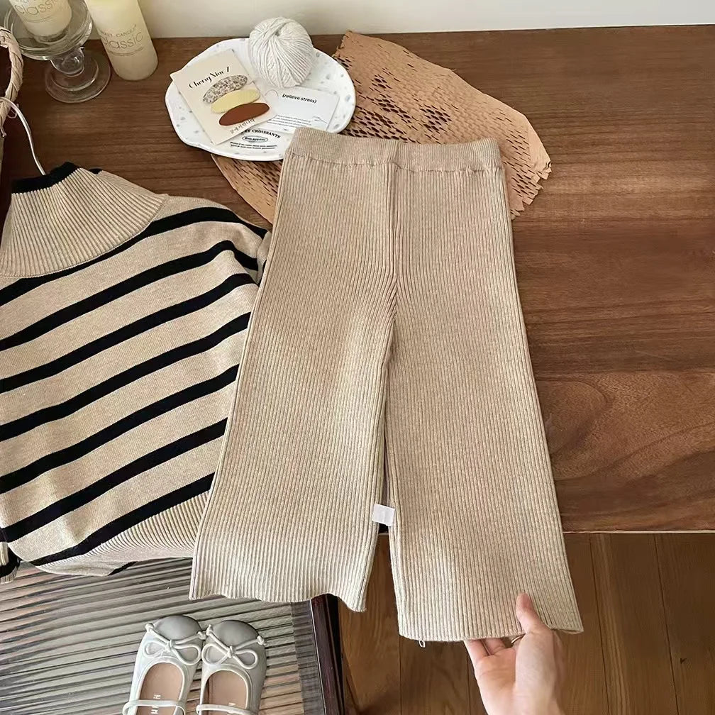 Mädchen-Herbst- und Winter-Set 2025 – Stilvoller Strickpullover mit hohem Kragen und weiten Beinen, zweiter Teil mit Hose, modisches Baby-Outfit für kalte Tage