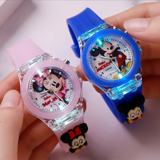 3D Mickey Mouse oder Marvel Kinderuhr mit Leuchtfunktion – Bunte Silikon-Digitaluhr für Mädchen und Damen, Perfektes Geschenk für Kinder und Disney-Fans