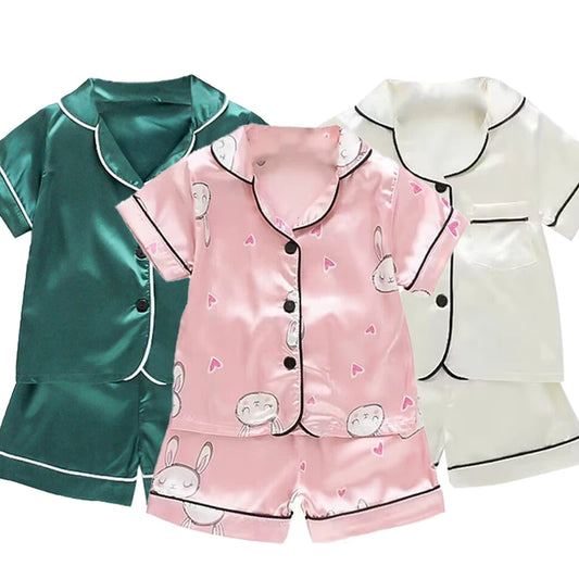 Schönes Baby-Pyjama-Set – Haushaltskleidung aus Eisseide und Satin