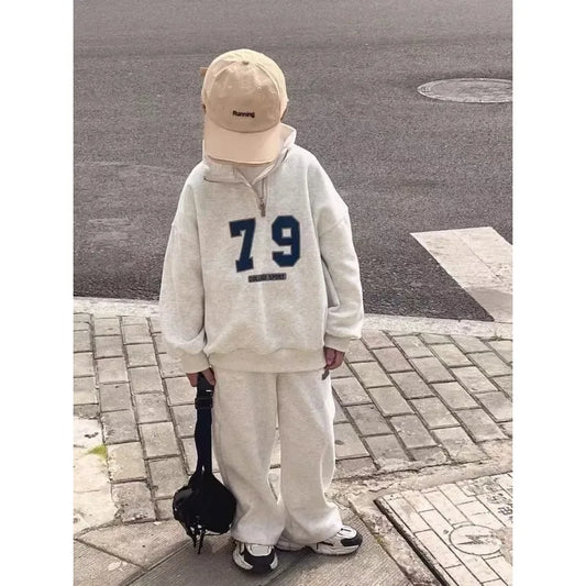 Kinder Sport- und Freizeit-Anzug Set für Jungen – 2-teiliges bequemes Baumwolloutfit mit Stehkragen, Tops und Hosen, perfekt für Frühling und Herbst, 1-5 Jahre