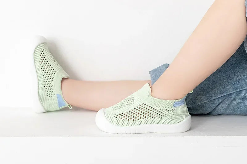 Frühling & Sommer Kids-Schuhe – Atmungsaktive Slip-On Turnschuhe für Mädchen & Jungs!