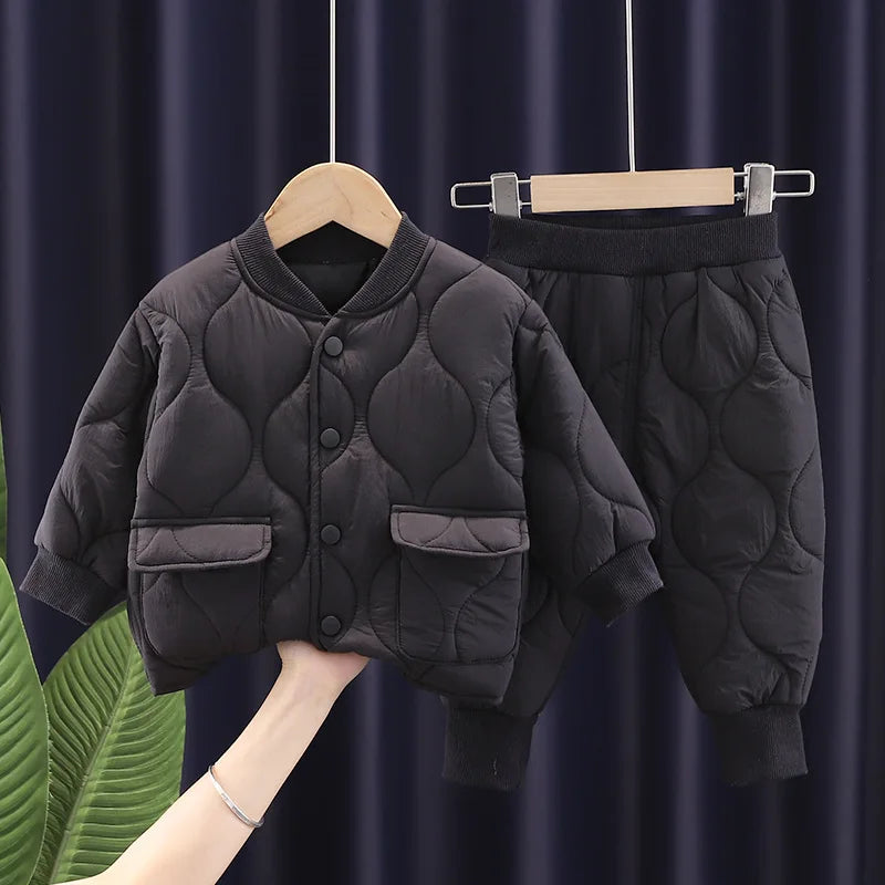 Stylisches Set für Jungen – Herbst & Winter Warmer Wintermantel & Hose